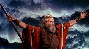A 34 800px-Charlton_Heston_in_The_Ten_Commandments_film_trailer